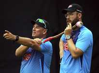 相比之下 相比之下