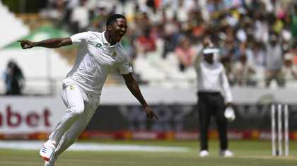 待又谨慎地 待又谨慎地